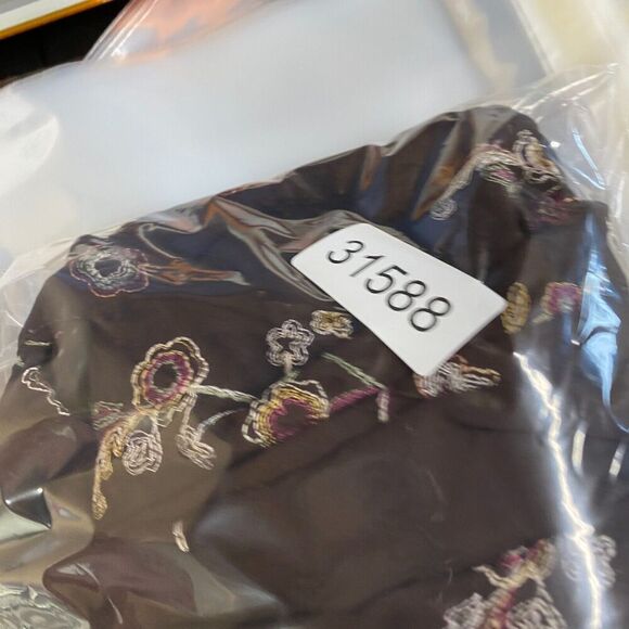 Joanna Shirt Women M Medium Brown Floral Button Up Embroidered Collared Casual - Picture 7 of 7